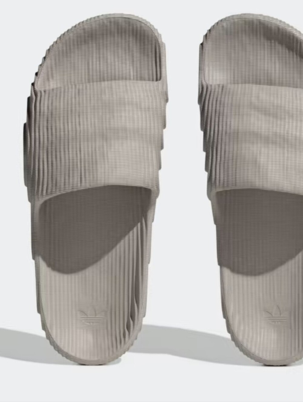 Adidas Adilette 22 Slides in Tan/Taupe (UK 8/~US Men's 8.5/~US Women's 10)